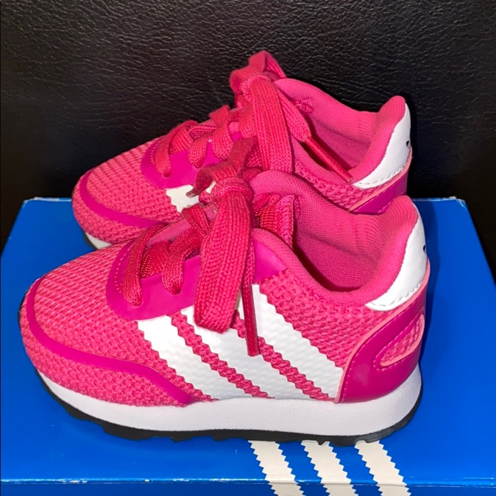 Adidas - Picture 1 of 4